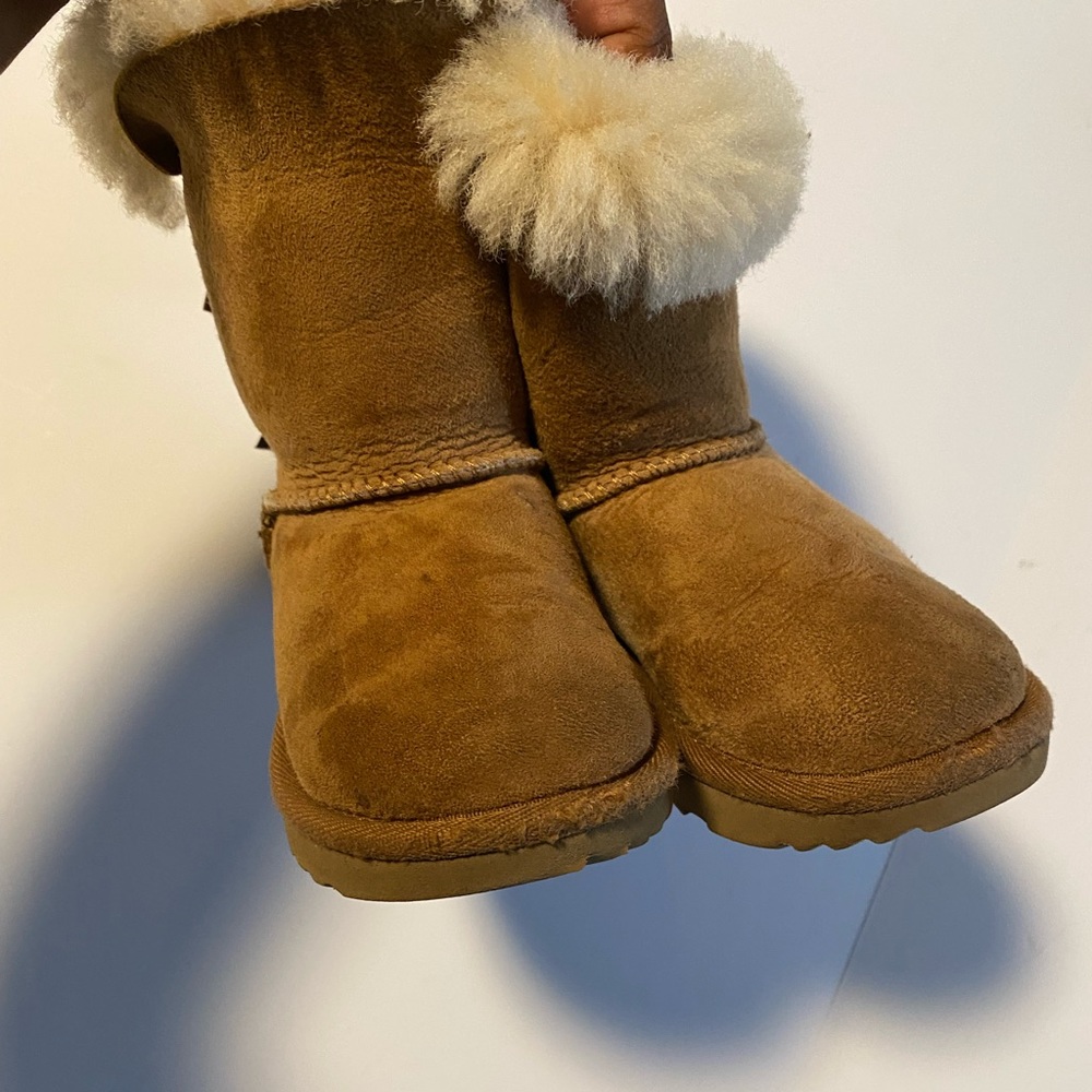 Toddler Chesnut Baily Bow Uggs